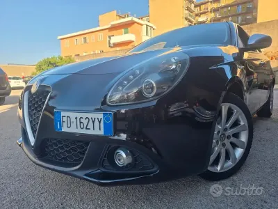 Second-hand Alfa Romeo Giulietta 120 CP (88 kW) 2016 Negru Hatchback