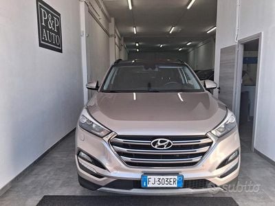 Grigio Usata 2017 Hyundai Tucson Xpossible SUV | 14.300 € (Buon prezzo)