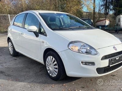 Bianco Usata 2014 Fiat Punto Lounge Berlina | 6999 € (Cara)