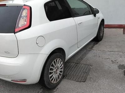Usata Fiat Punto 77 CV (56 kW) 2014 Utilitaria