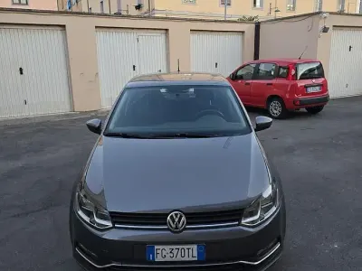 Usata VW Polo Business 75 CV (55 kW) 2016 Grigio Berlina