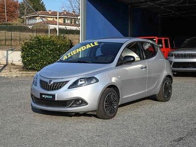Usata Lancia Ypsilon Gold 69 CV (50 kW) 2021 Grigio Utilitaria