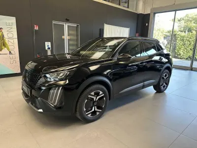 Nuova Peugeot 2008 Allure 101 CV (74 kW) 2025 Nero SUV