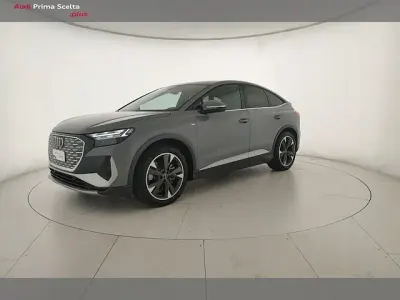 Usata Audi Q4 e-tron S-Line 150 kW (204 CV) 2023 Grigio selce SUV