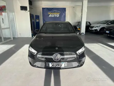 Usata Mercedes A180 116 CV (85 kW) 2021 Nero Berlina
