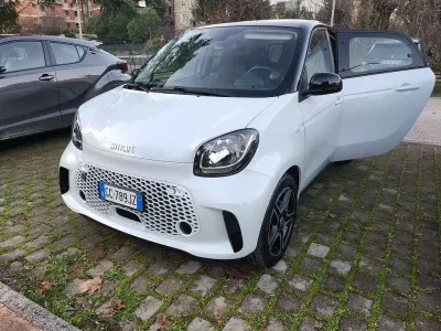 Usata Smart ForFour Electric Drive Pulse 41 kW (56 CV) 2020 Utilitaria