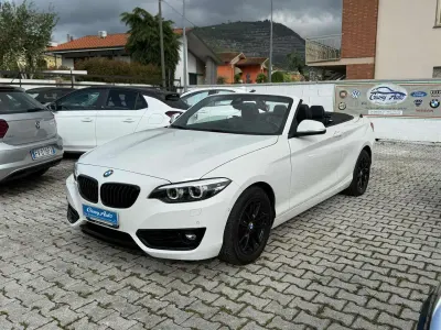 Begagnad BMW 218 Sport Line 136 HK (100 kW) 2020 Vit Cab