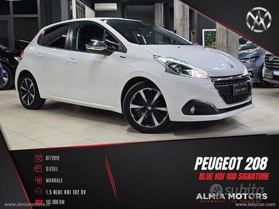 Usata Peugeot 208 Signature Sky 102 CV (75 kW) 2019 Bianco Utilitaria
