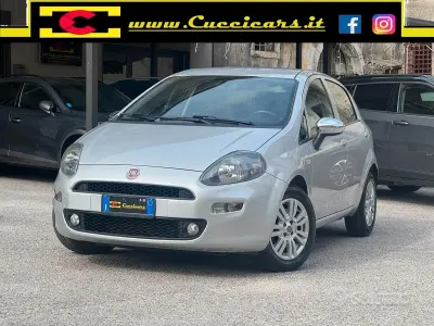 Usata Fiat Punto S 95 CV (69 kW) 2016 Grigio Utilitaria