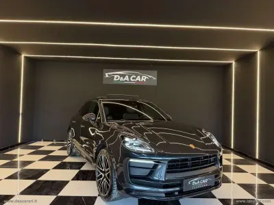 Usata Porsche Macan 265 CV (194 kW) 2023 Grigio SUV