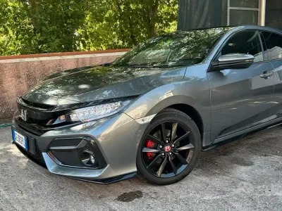 Usata Honda Civic 182 CV (133 kW) 2021 Grigio Berlina