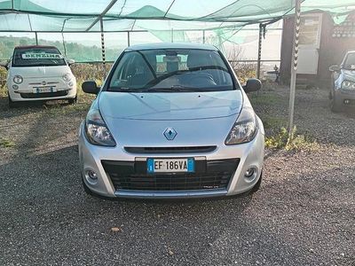 Usata Renault Clio II Rip Curl 85 CV (62 kW) 2008 Grigio Berlina
