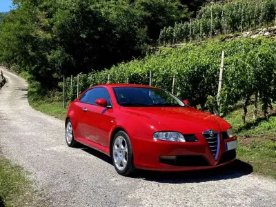 Usata Alfa Romeo GT 239 CV (175 kW) 2004 Rosso Coupé