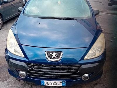 Usata Peugeot 307 68 CV (50 kW) 2006 Blu Berlina