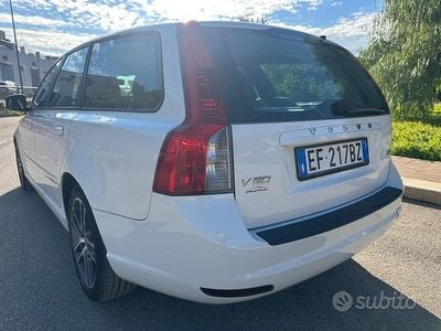 Usata Volvo V50 114 CV (83 kW) 2010 Bianco Station wagon