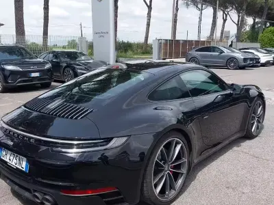 Usata Porsche 992 450 CV (330 kW) 2022 Nero Coupé