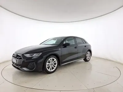 Usata Audi A3 S-Line 150 CV (110 kW) 2025 Nero mito metallizzato Berlina