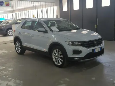 Usata VW T-Roc Advance 150 CV (110 kW) 2021 Bianco SUV
