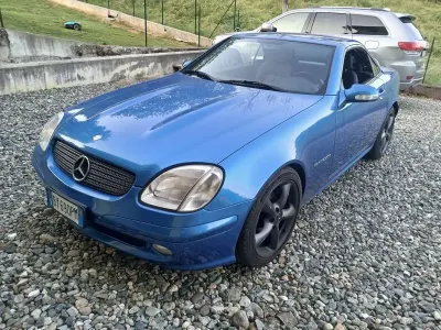 Usata Mercedes SLK200 163 CV (119 kW) 2002 Blu/azzurro Cabrio