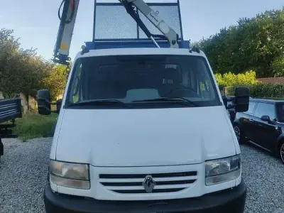 Usata Renault Master 110 CV (80 kW) 2004 Bianco Furgone