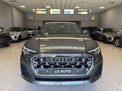 Usata Audi Q8 S-Line 286 CV (210 kW) 2025 Grigio SUV