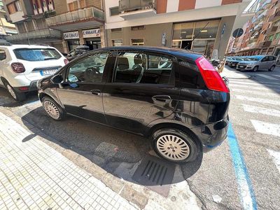 Usata Fiat Grande Punto 65 CV (47 kW) 2009 Nero Utilitaria