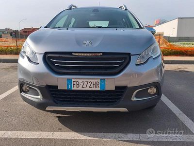 Usata Peugeot 2008 115 CV (84 kW) 2015 Grigio SUV