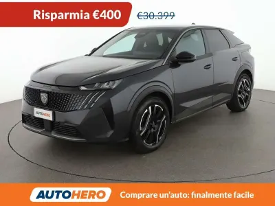 Usata Peugeot e-3008 Allure 156 kW (213 CV) 2024 Grigio SUV