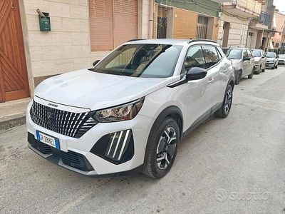 Usata Peugeot 2008 Allure 2023 Bianco SUV