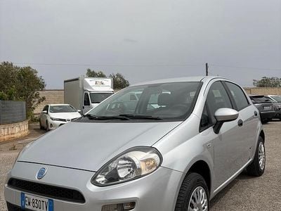 Usata Fiat Punto Street 77 CV (56 kW) 2014 Grigio Utilitaria