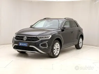 Usata VW T-Roc Edition 116 CV (85 kW) 2025 Nero SUV