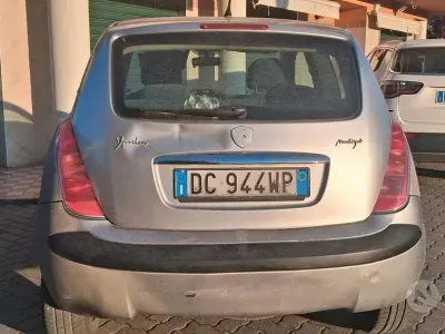 Usata Lancia Ypsilon 69 CV (50 kW) 2006 Utilitaria
