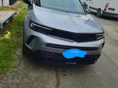 Usata Opel Mokka 101 CV (74 kW) 2023 Grigio SUV
