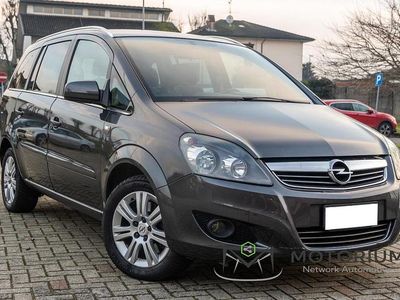Usata Opel Zafira 149 CV (109 kW) 2012 Giallo Monovolume