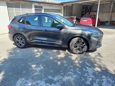 Usata Ford Kuga 120 CV (88 kW) 2020 Grigio SUV