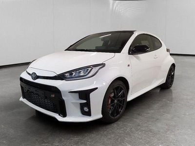 Usata Toyota Yaris 261 CV (191 kW) 2023 Bianco Berlina