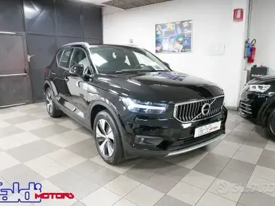 Begagnad Volvo XC40 Inscription 179 HK (131 kW) 2020 Svart SUV