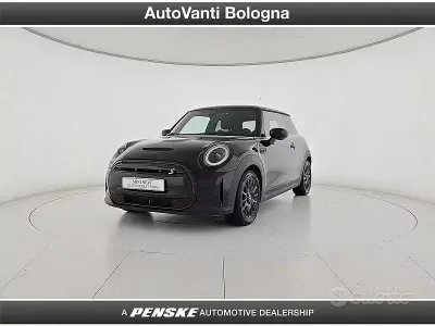 Usata Mini Cooper SE Classic 135 kW (184 CV) 2021 Nero Utilitaria