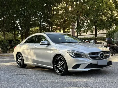 Usata Mercedes CLA200 136 CV (100 kW) 2014 Grigio Coupé