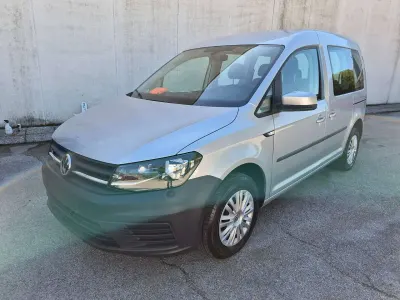 Usata VW Caddy Life 110 CV (80 kW) 2018 Argento metallizzato Monovolume