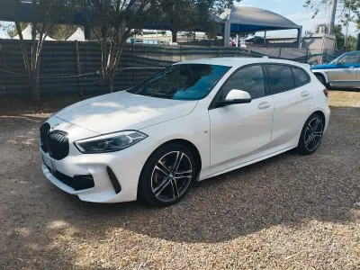 Usata BMW 116 M Sport 116 CV (85 kW) 2020 Bianco Utilitaria