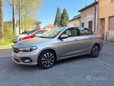 Usata Fiat Tipo Easy 120 CV (88 kW) 2018 Bronzo Berlina