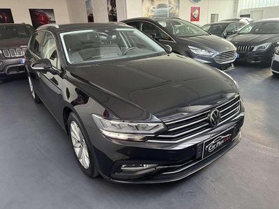 Usata VW Passat Business 150 CV (110 kW) 2022 Nero Station wagon