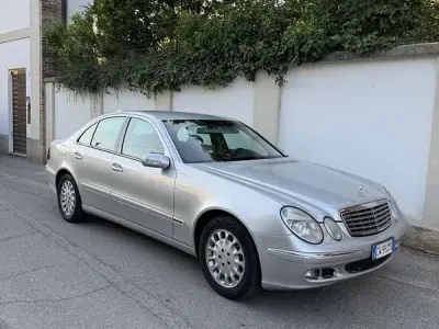 Usata Mercedes E320 Elegance 185 CV (136 kW) 2005 Berlina