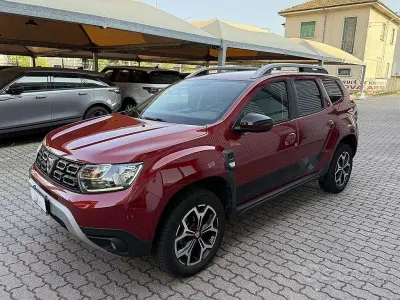 Usata Dacia Duster 116 CV (85 kW) 2019 Rosso / metallizzato SUV