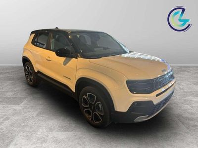 Usata Jeep Avenger Summit 101 CV (74 kW) 2024 Snow + tetto volcano SUV