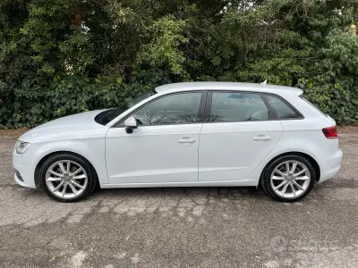 Usata Audi A3 Ambition 105 CV (77 kW) 2013 Bianco Berlina