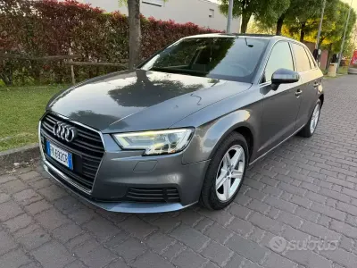 Usata Audi A3 116 CV (85 kW) 2017 Grigio Berlina