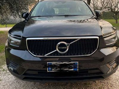 usata Volvo XC40 2.0 d3