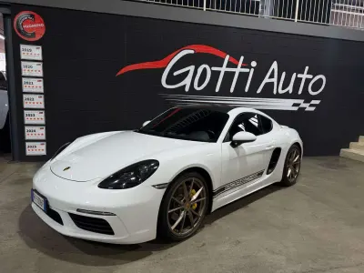 Usata Porsche 718 Cayman GT4 Chrono 299 CV (219 kW) 2017 Bianco Coupé